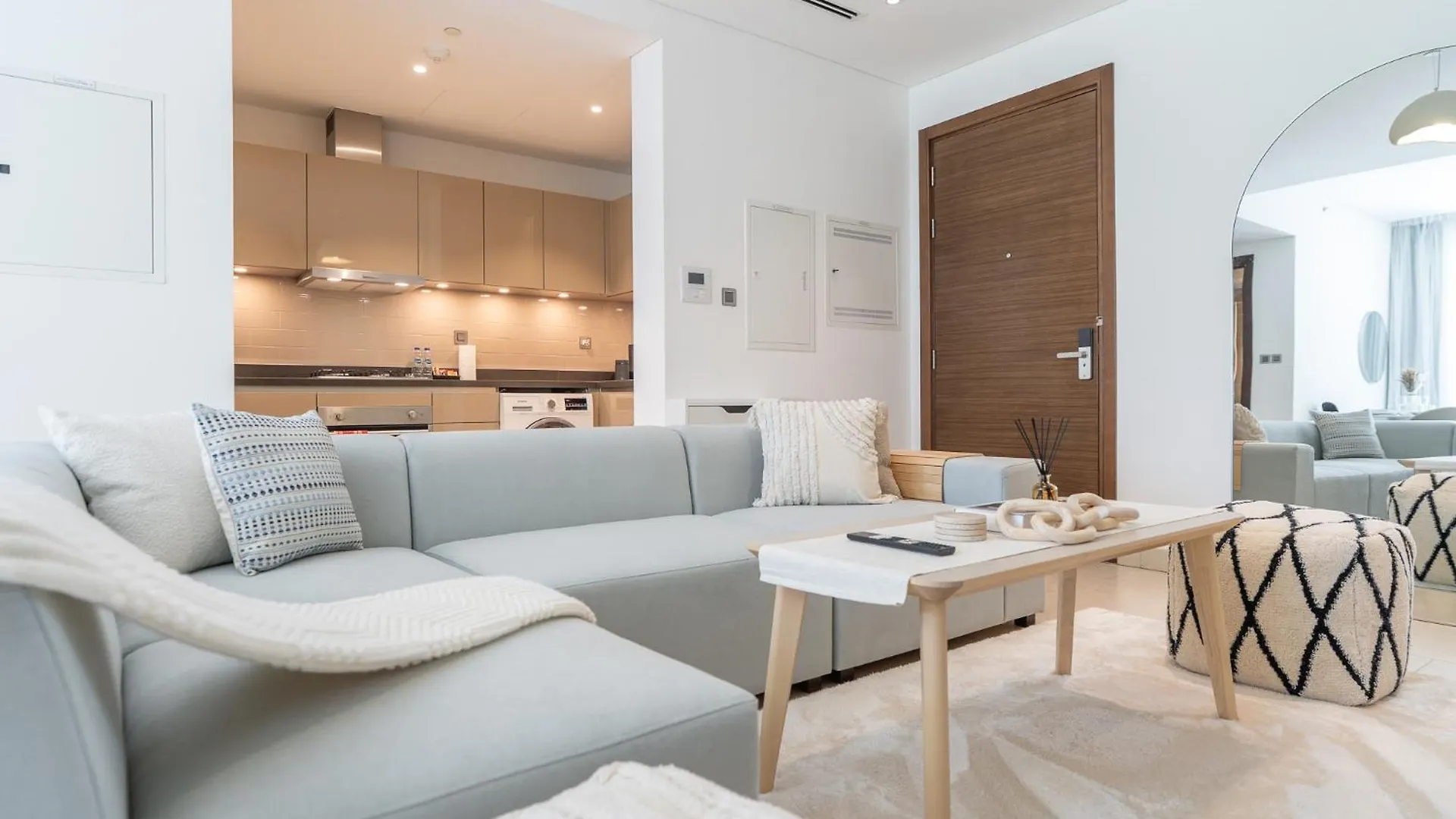 Apartment Modern Studio Sobha Hartland Near Downtown Dubai
