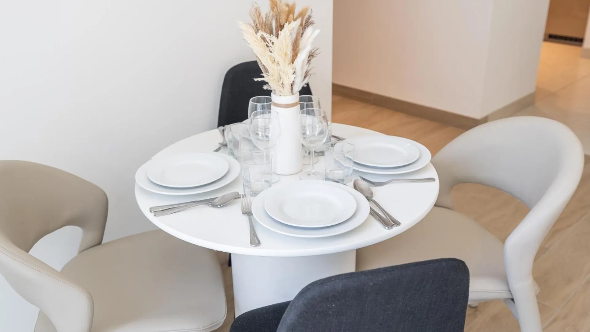 Modern Studio Sobha Hartland Near Downtown Dubai Apartment
